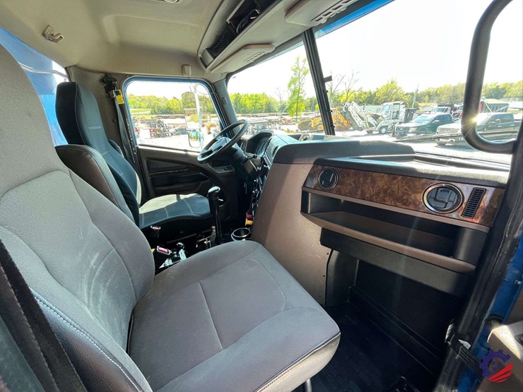 2018-international-hx620-image-65