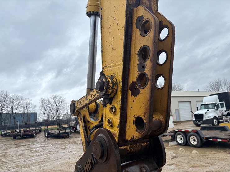 2001-komatsu-pc200-lc-image-52