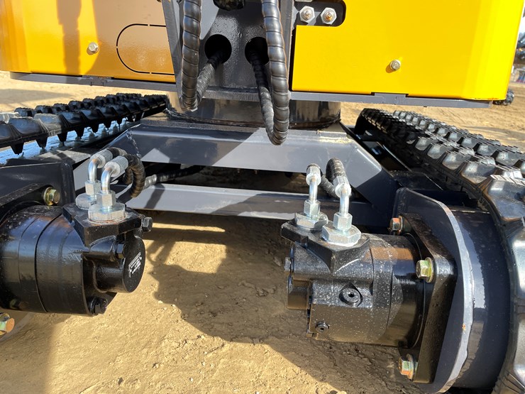 #1035-•-new-ats-rt15r-mini-excavator-image-34