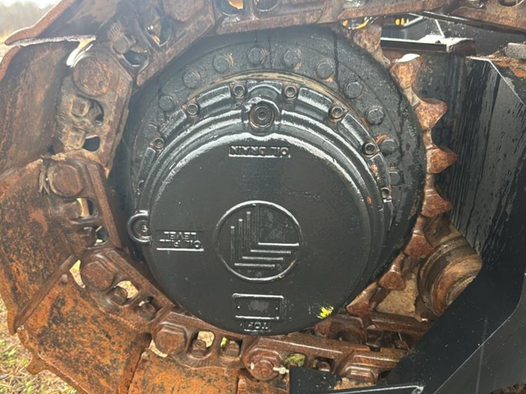 2010-tigercat-lx822c-image-34