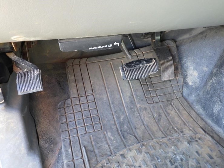 2005-ford-f450-image-26