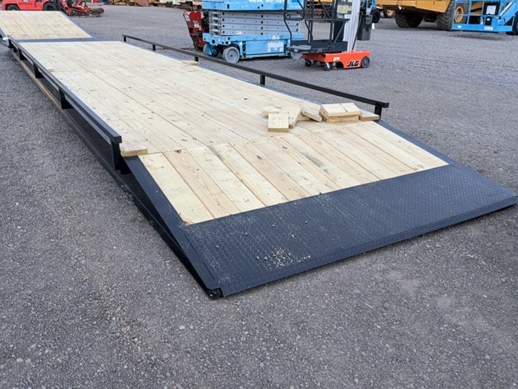 #2047-•-100"-x-40'-bridge-image-3