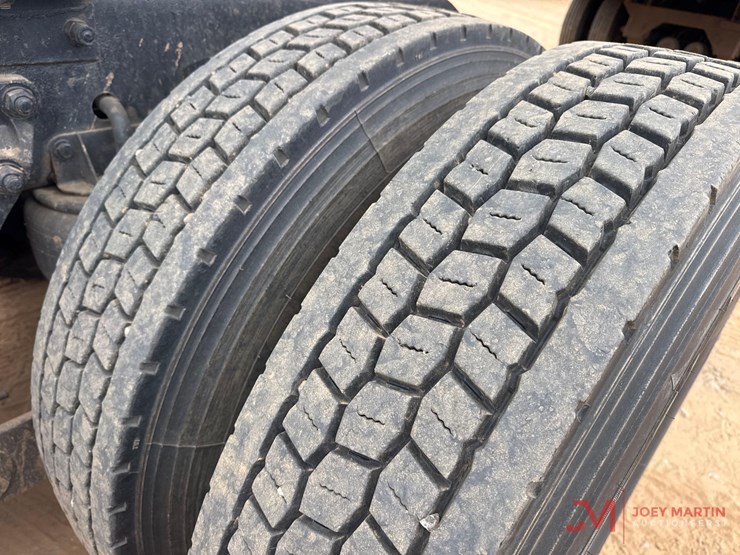 kenworth-w900-image-14