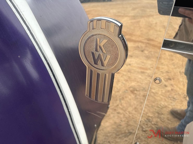 kenworth-w900-image-14