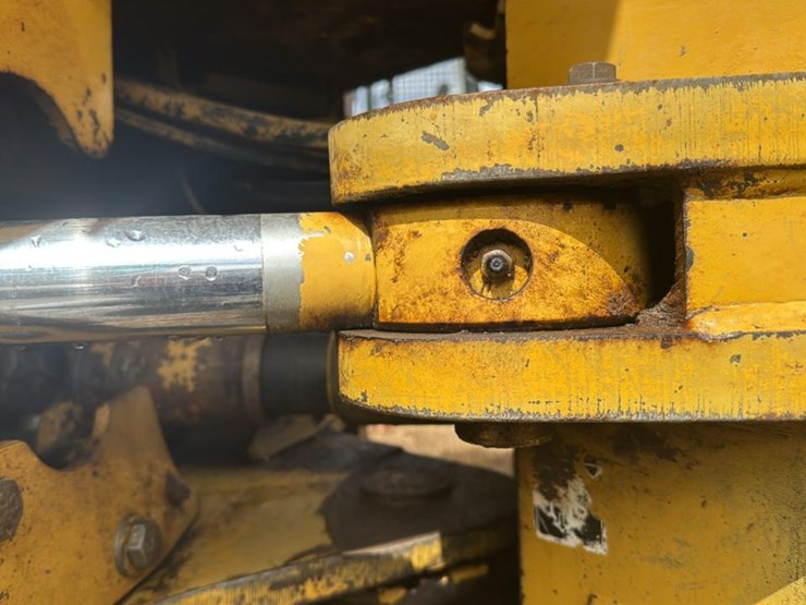 caterpillar-525b-image-29