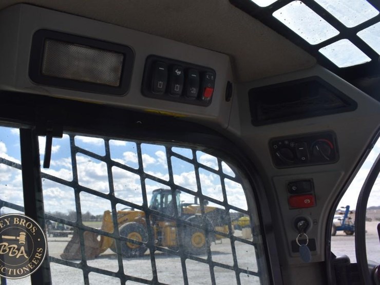 2020-caterpillar-289d3-image-40