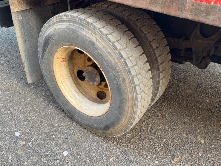 2005-ford-f650-image-7