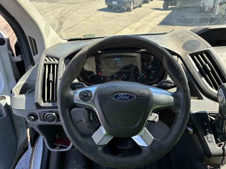 2017-ford-transit-image-13