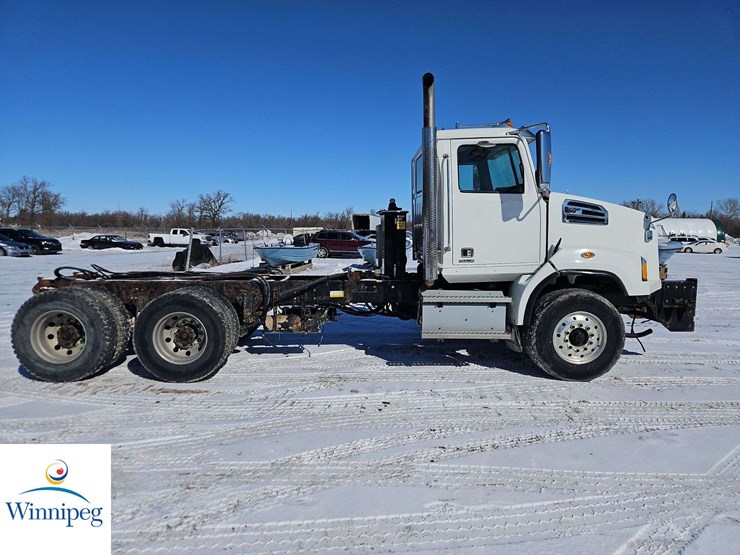 2014-western-star-4700-image-25