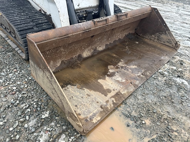 2022-bobcat-t770-image-26