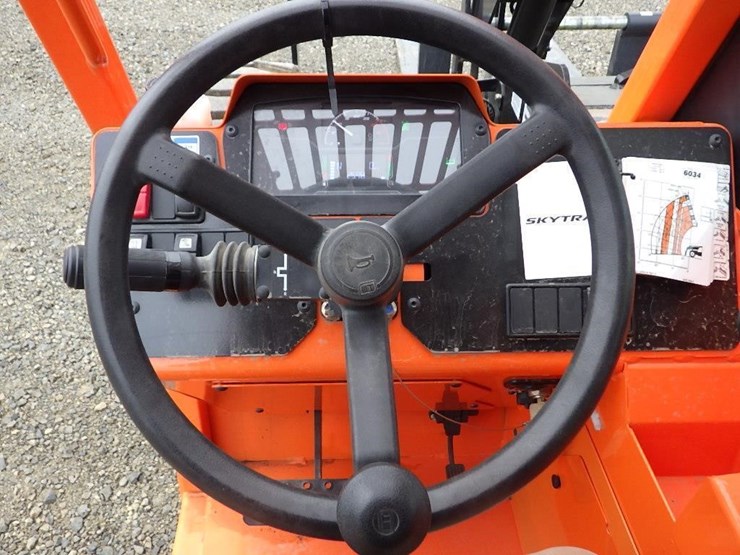 2024-sky-trak-6034-image-24