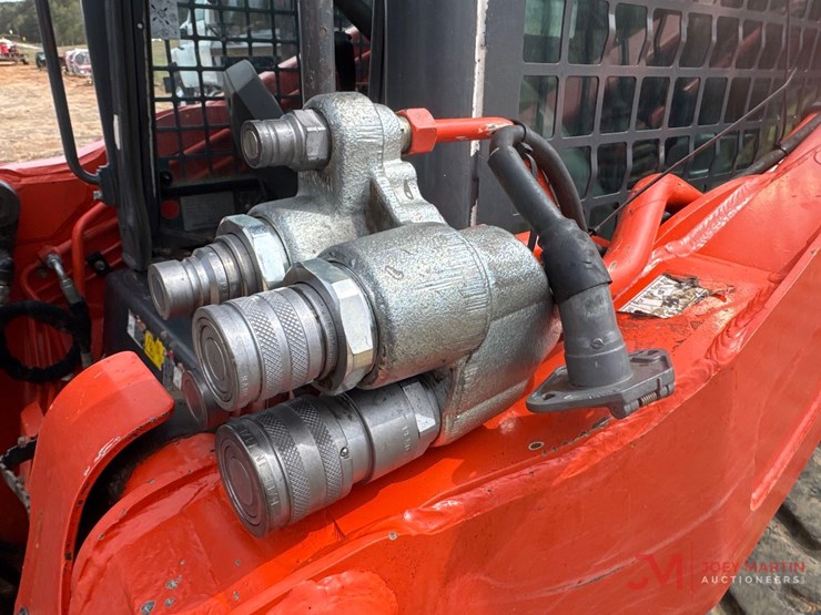 2017-kubota-svl95-2s-image-13