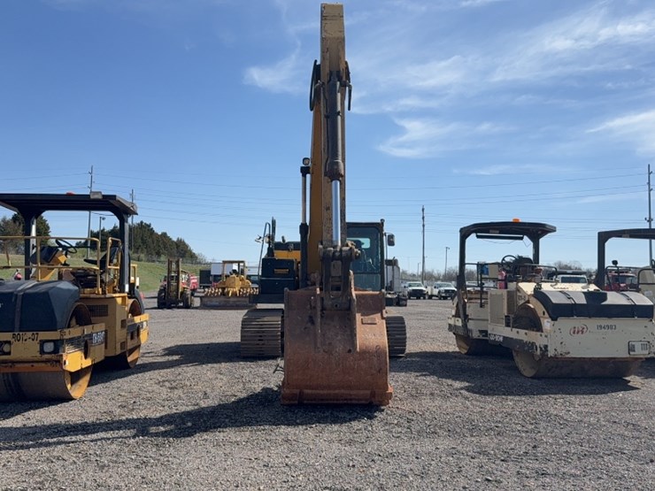 2013-caterpillar-329el-image-2