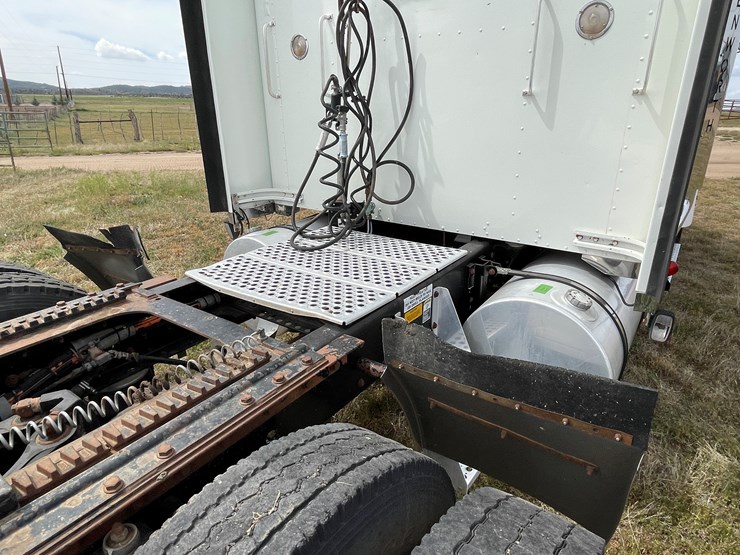 2000-kenworth-w900l-image-24