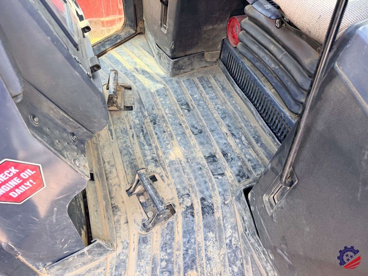 2018-deere-700k-xlt-image-31