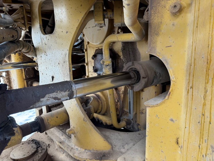 caterpillar-980g-image-28