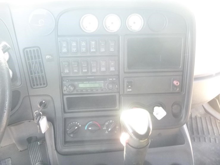 2012-international-prostar-image-17