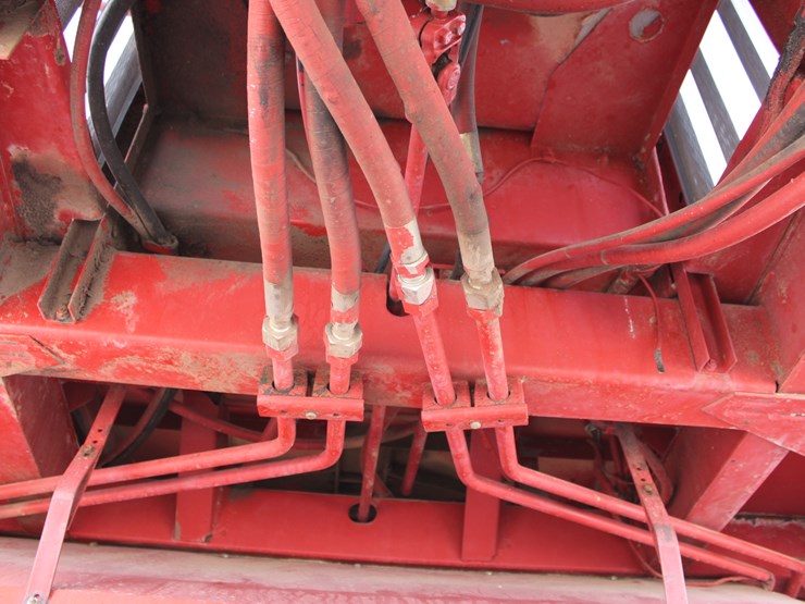 new-holland-2550-image-33