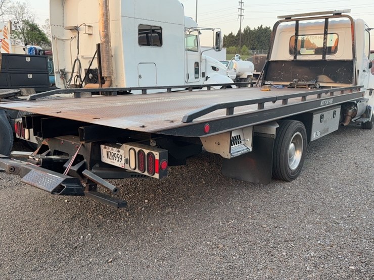 2016-hino-258-image-7