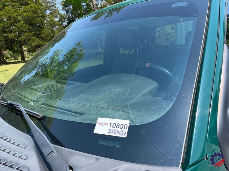 2011-ford-f150-xl-image-18