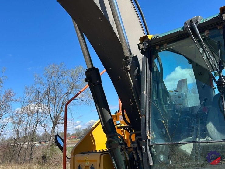 2018-volvo-ec220el-image-20