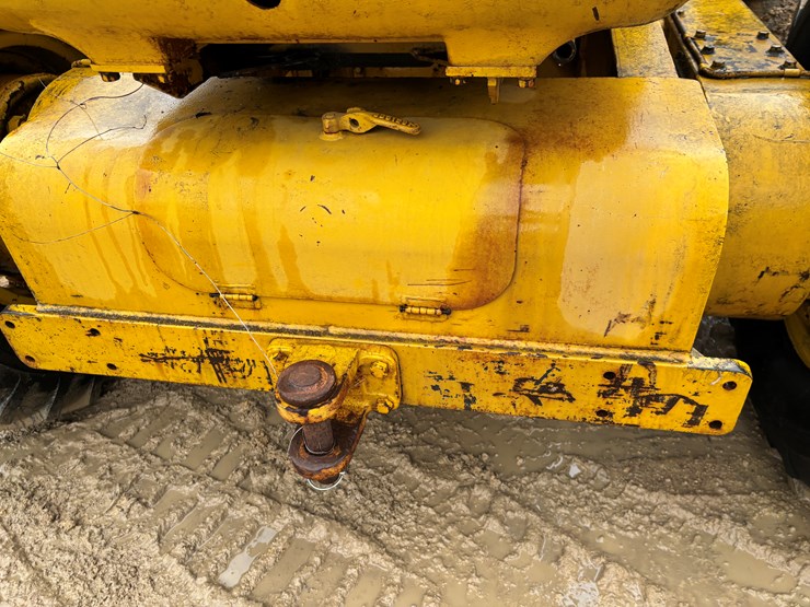 caterpillar-12-image-64