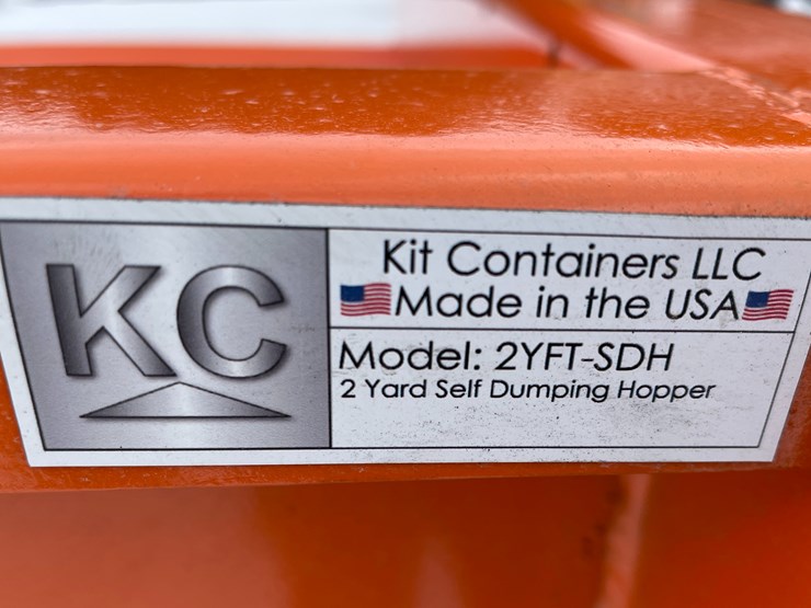 #2003-•-2-yard-self-dumping-hopper-image-15