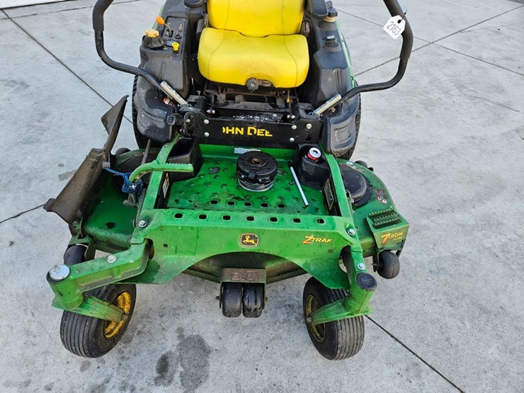 2014-john-deere-z925m-image-9