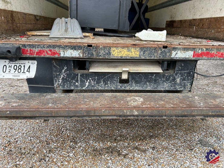 2017-ford-e450-image-28