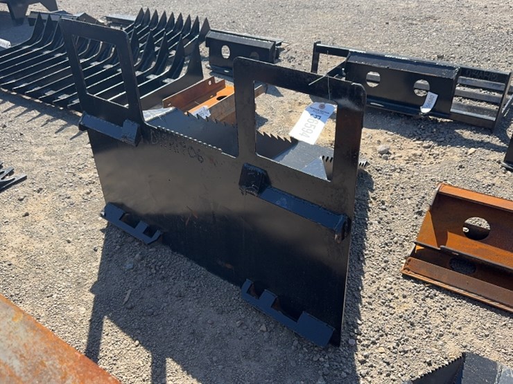 #1033-•-skid-steer-stump-bucket-image-2