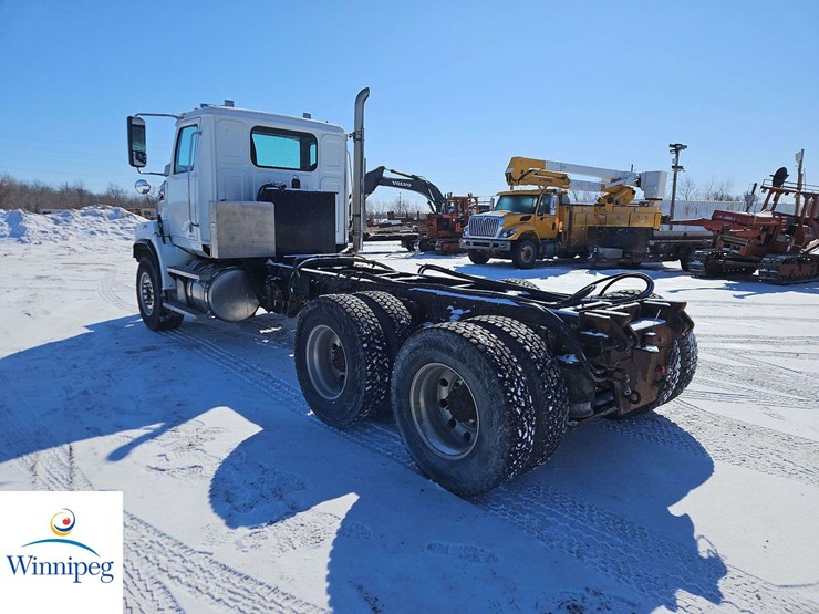 2014-western-star-4700-image-3