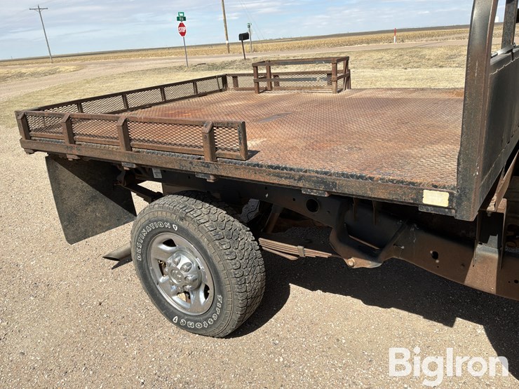 2011-dodge-2500-image-18