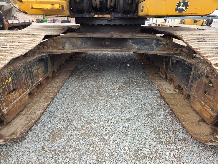 deere-470g-lc-image-45