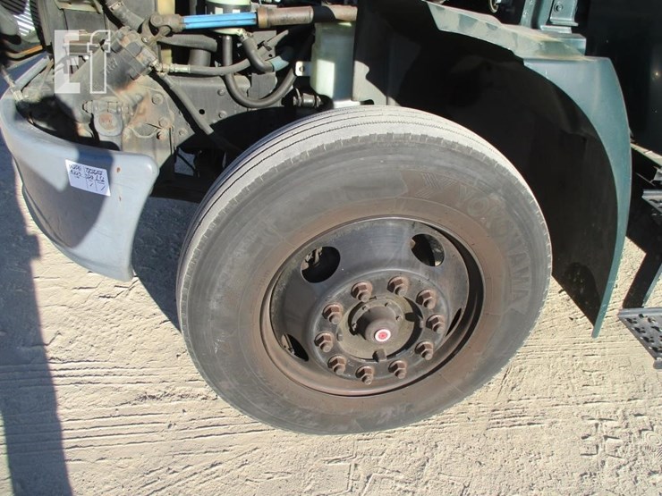 2002-international-durastar-4300-image-14