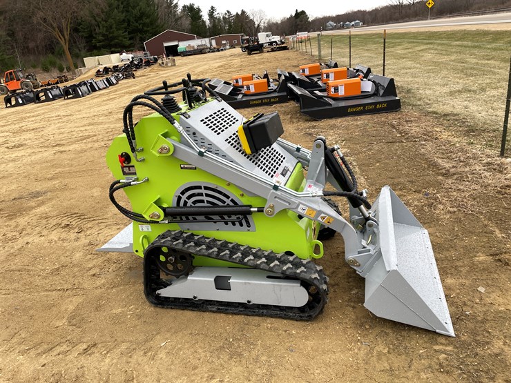 #210-•-new-ats-power-mini-skid-steer-loader-image-4