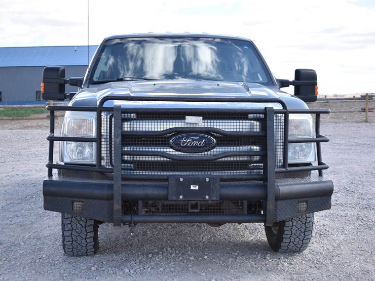 2013-ford-f250-xlt-image-10