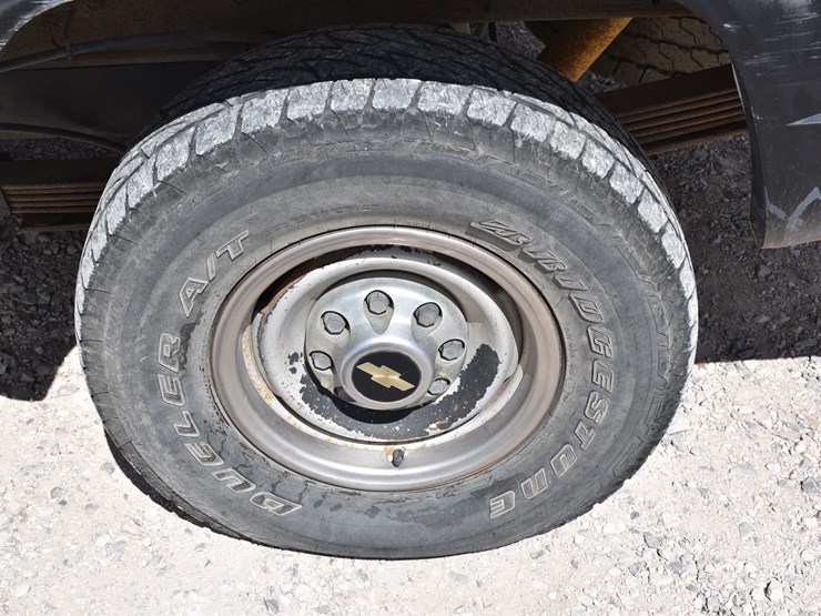 1993-chevrolet-silverado-3500-image-39