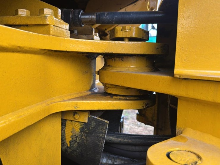 caterpillar-525-image-32