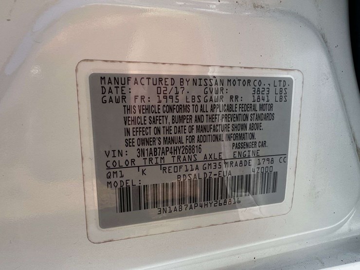 2017-nissan-sentra-sv-4-door-sedan-(169,691-miles)-image-29