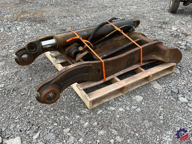 excavator-thumb-w/-hydraulic-cylinder-image-5