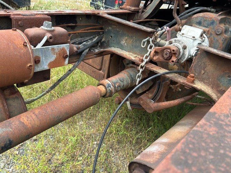 1969-caterpillar-3208-image-10