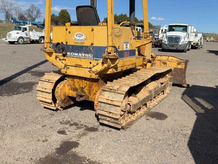 komatsu-d37e-2-image-7