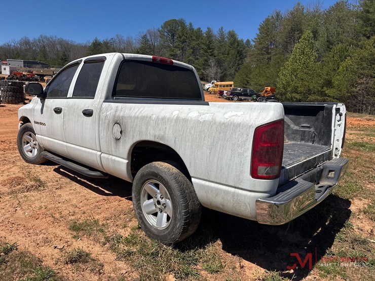 2003-dodge-1500-image-3