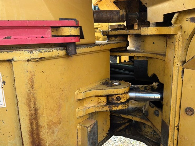 caterpillar-525b-image-22