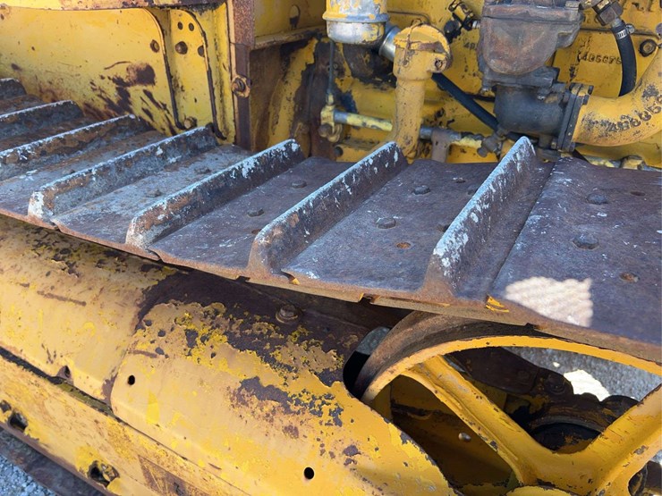 caterpillar-r2-image-50