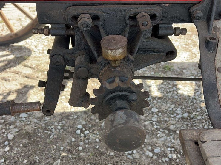 international-highwheeler---restoration-started---original-paint-bed-image-29