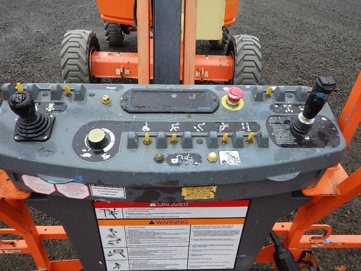 2015-jlg-450aj-image-16