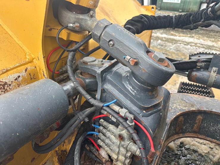 deere-550k-lgp-image-22