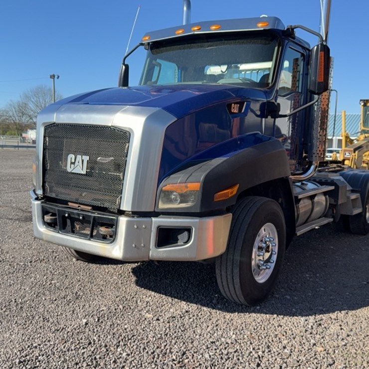 2016 CATERPILLAR CT660