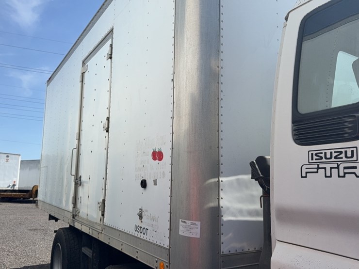 2004-isuzu-ftr-image-7